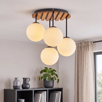 Cluster-Deckenleuchte Gastor mit 4 weißen Glaskugeln und Boho-Holzlamellen